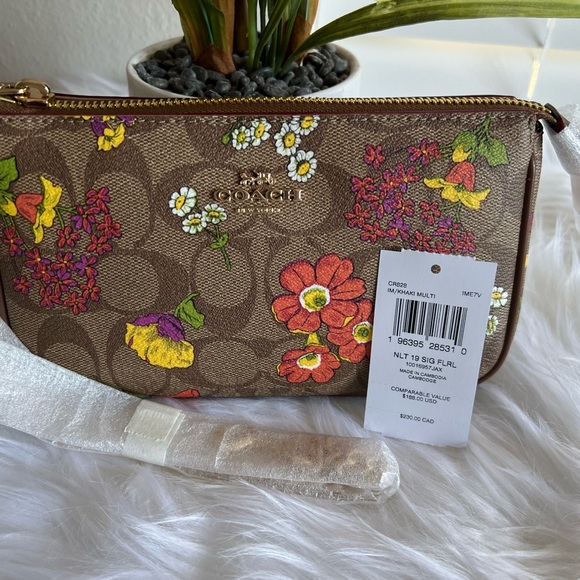 Coach nolita 19 floral print with a chain - Picture 1 of 10
